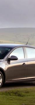 CHEVROLET Cruze Hatchback 1.8 16V (141 Hp) 技術仕様

