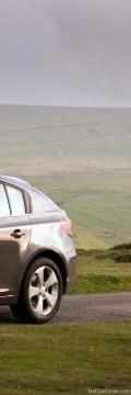 CHEVROLET Cruze Hatchback 1.8 16V (141 Hp) 技術仕様

